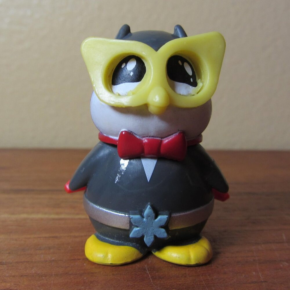5 for $15 - Ryan's World Mini figure Peck Penguin Superhero (W5282)